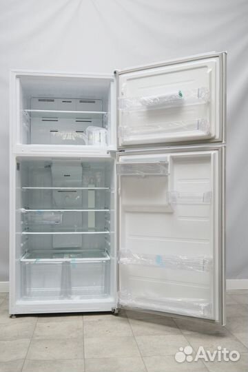 Холодильник side by side Pakshoma p-230w