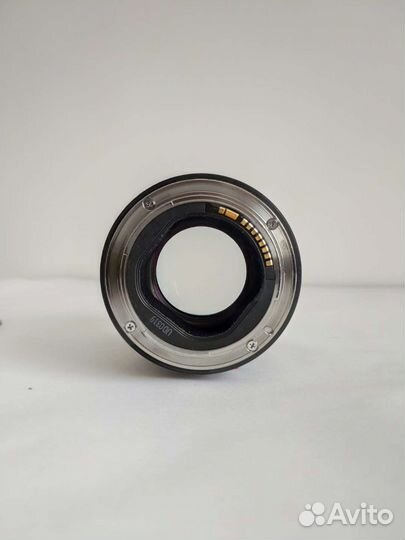 Объектив Canon EF 135mm f/2L USM