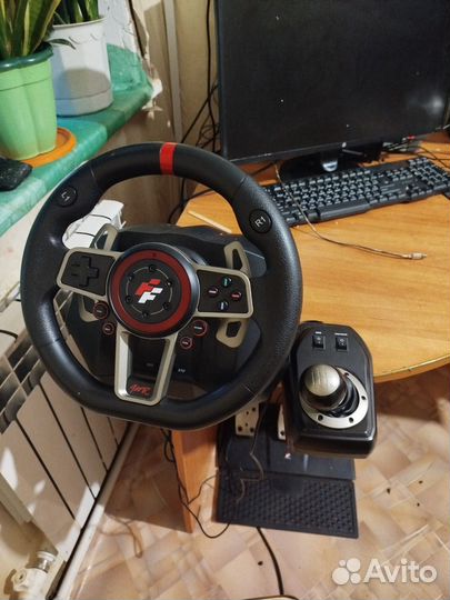 Игровой руль 900 градусов 3 педали и кпп
