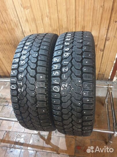 Yokohama Ice Guard F700Z 215/65 R16 98Q