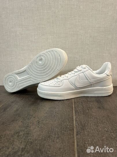 Кроссовки nike air force 1