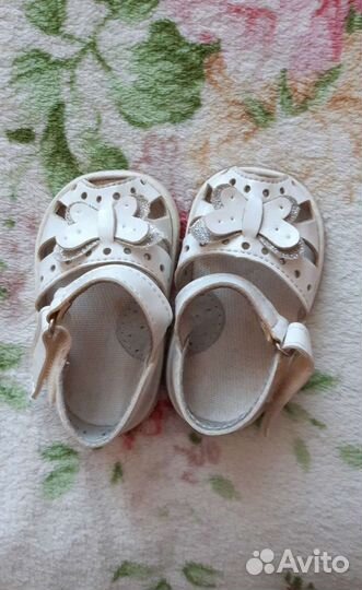 Босоножки для девочки