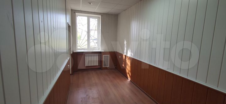 Нежилое здание 440 м² (офис, магазин, отель)