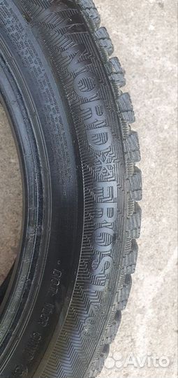 Gislaved Nord Frost 200 215/55 R17