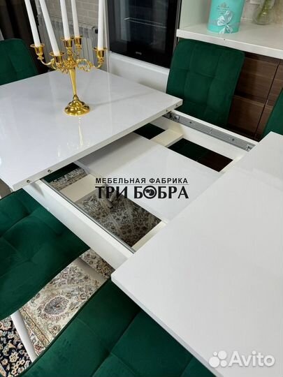 Кухонный стол и стулья