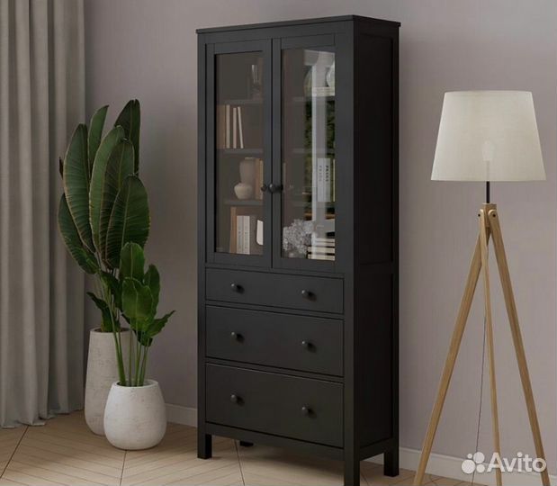 Шкаф витрина IKEA хемнес