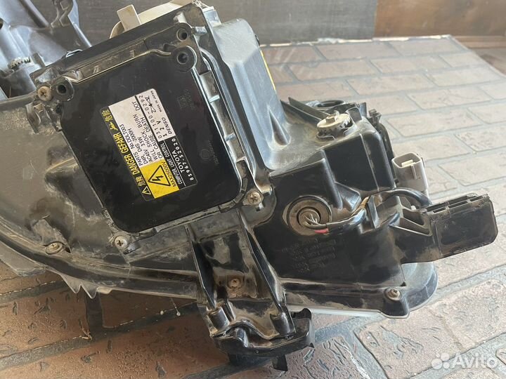 Левая фара toyota prado