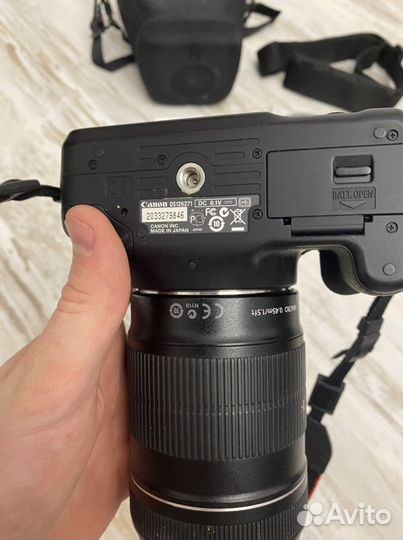 Зеркальный фотоаппарат canon550d