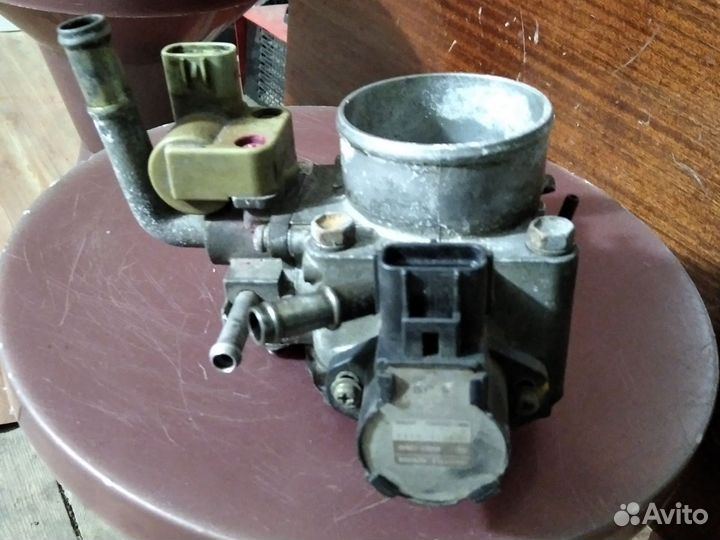 Дросельная заслонка на toyota Celica T18