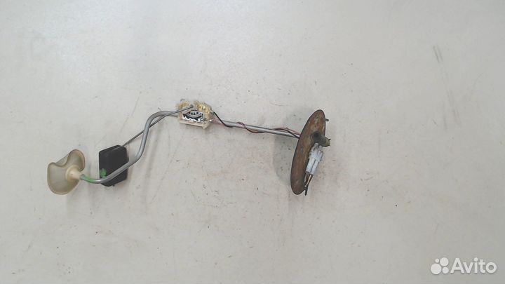 Датчик уровня топлива Subaru Forester (S11), 2002