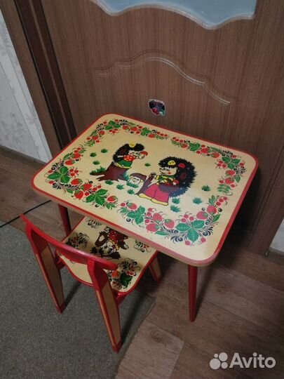 Детский столик и стульчик хохлома