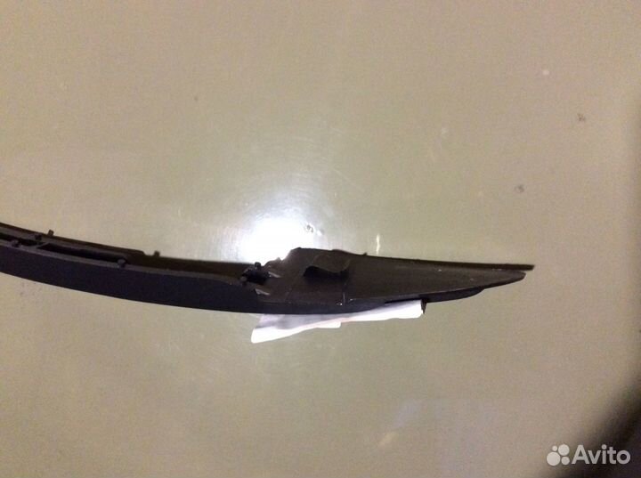 W123 правая нижняя решетка под бампером 