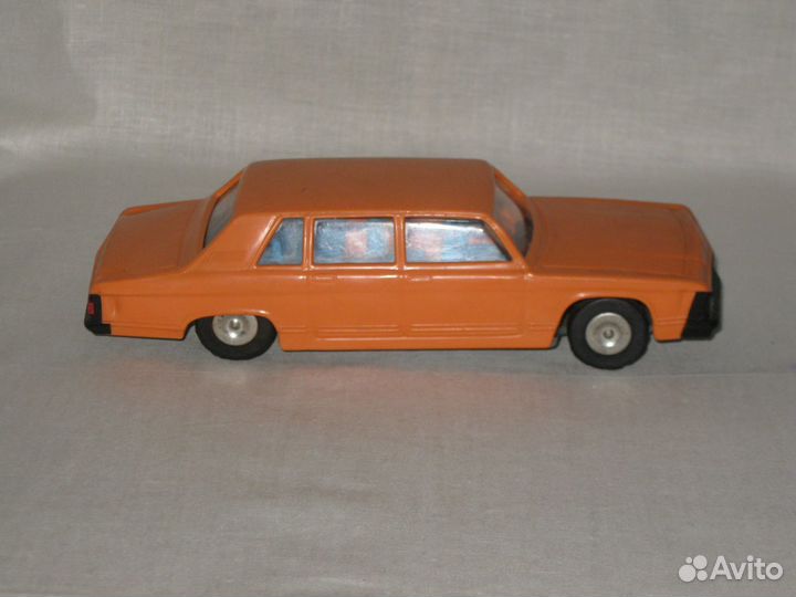 Газ-14 Чайка. Пластмасса. СССР