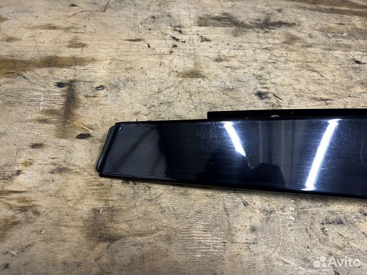 Молдинг передней правой двери BMW F10 F11