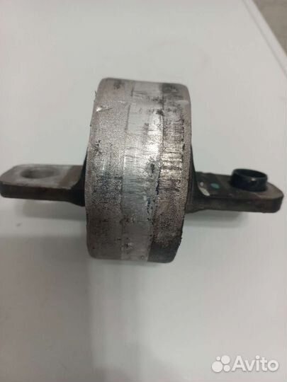 Сайлентблок задней подвески Kia k5