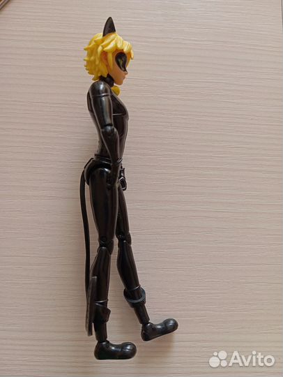 Фигурка супер кот лбиск