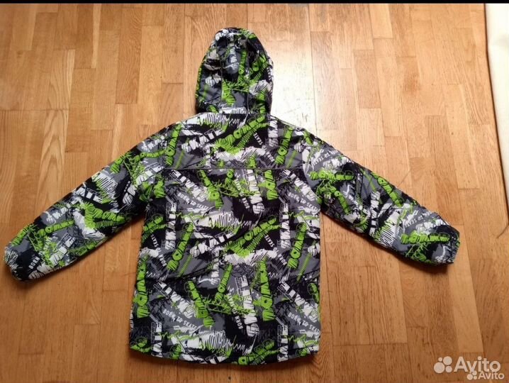Демисезонная куртка 152