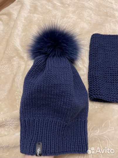 Новый комплект шапка и снуд
