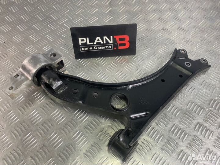 Рычаг подвески нижний передний правый Volkswagen