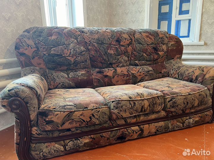 Диван и 2 кресла комплект мягкой мебели