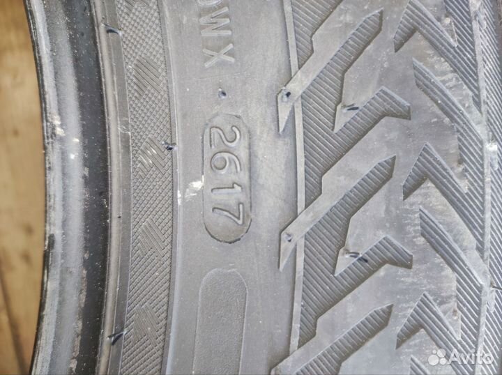 Nokian Tyres Hakkapeliitta 8 SUV 215/65 R17