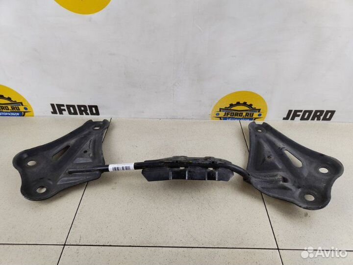 Кронштейн подрамника задний Lexus Nx300 Z10 2.5