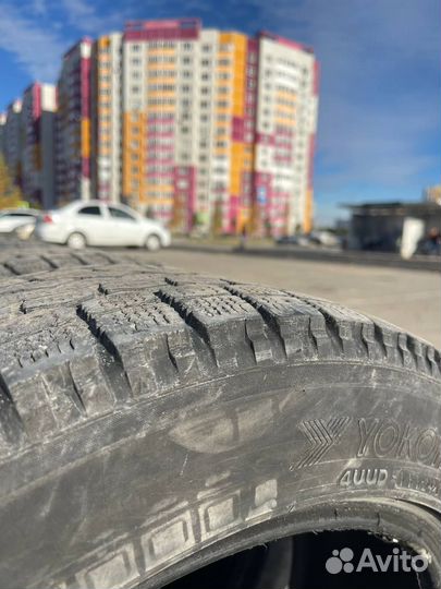 Yokohama Ice Guard F700S 215/55 R16 97Q