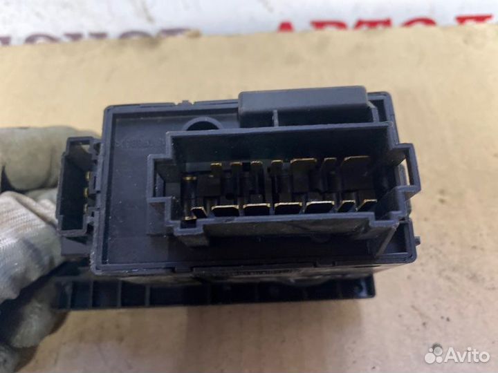 Переключатель света Volkswagen Golf 3 1993