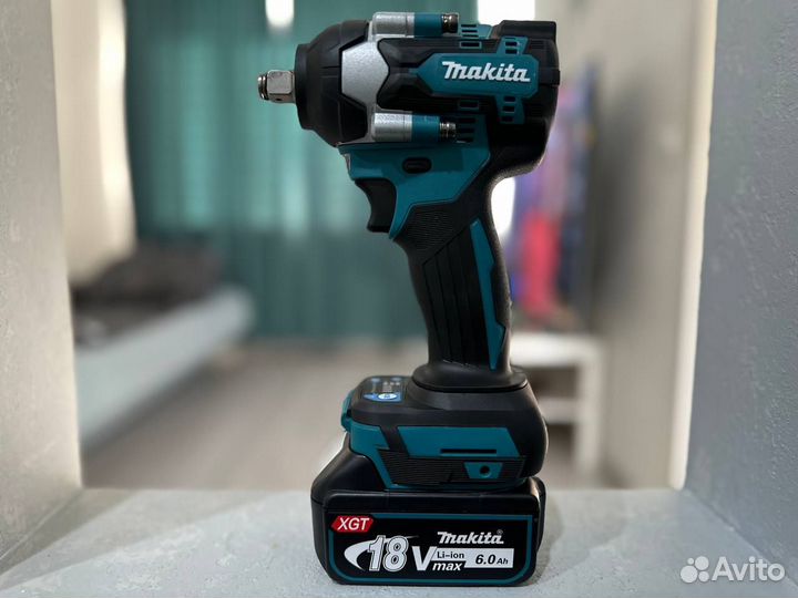 Гайковерт аккумуляторный Makita 300 Нм