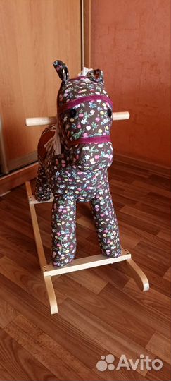 Лошадь качалка