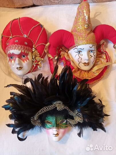 Маски фарфоровые
