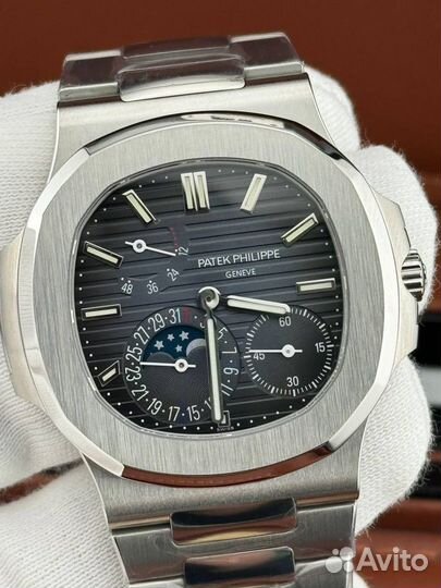 Часы Patek Philippe Nautilus Moon Phase Date