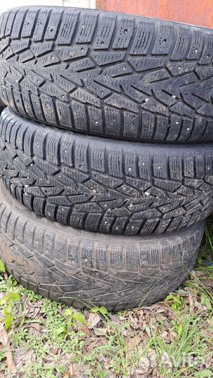 Nokian Tyres Hakkapeliitta 7 SUV 215/65 R16