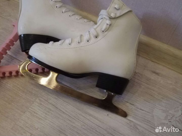 Коньки для фигурного катания 32 размер