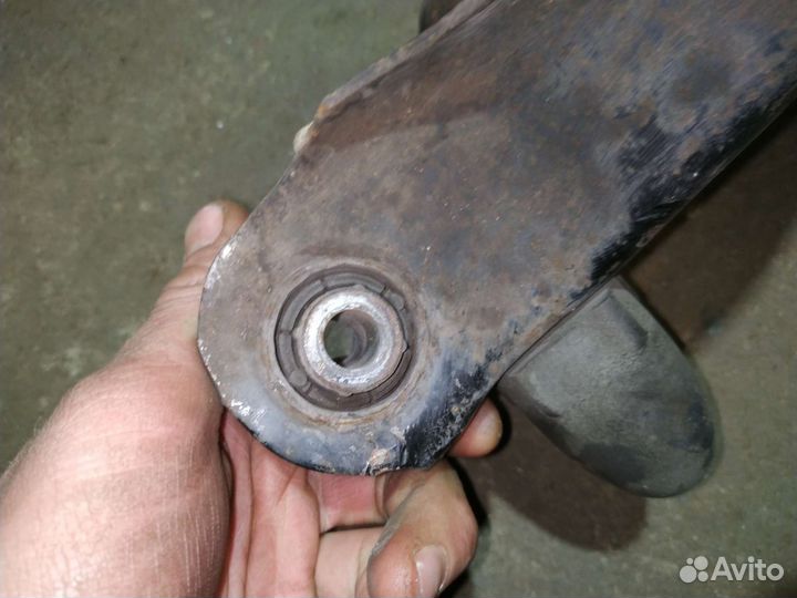 Рычаг подпружинный задний Форд Фокус 3