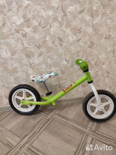 Беговел swift легкий