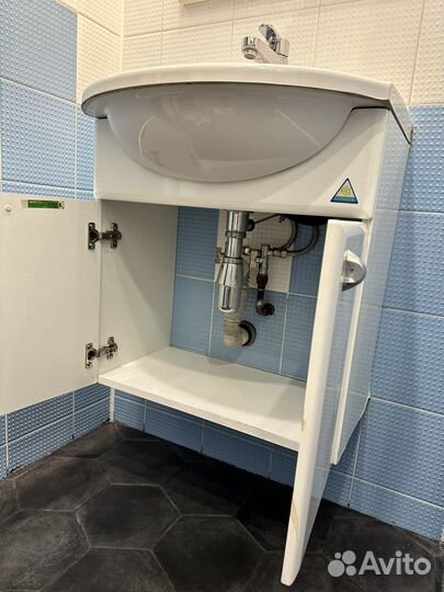 Тумба для ванной подвесная