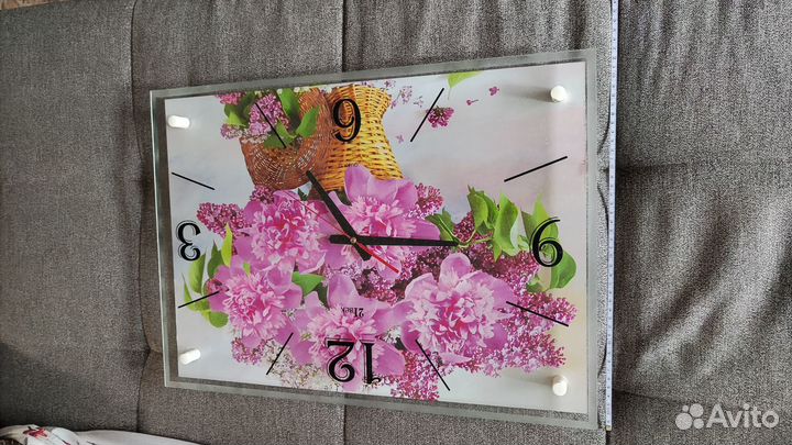 Продам настенные часы