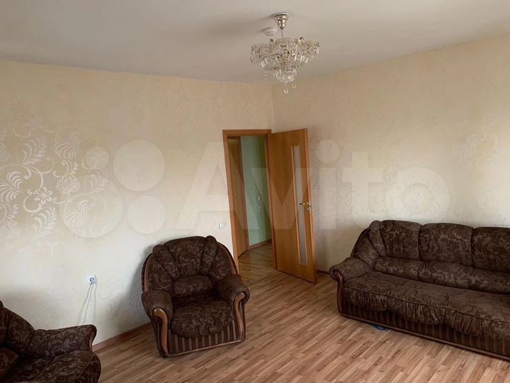 2-к. квартира, 65 м², 5/10 эт.