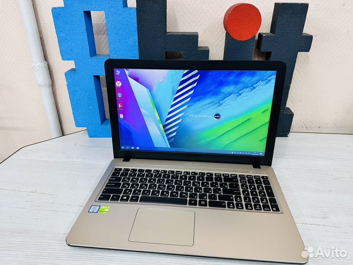 Игровой ноутбук i3/8gb ddr4 920mx 2gb