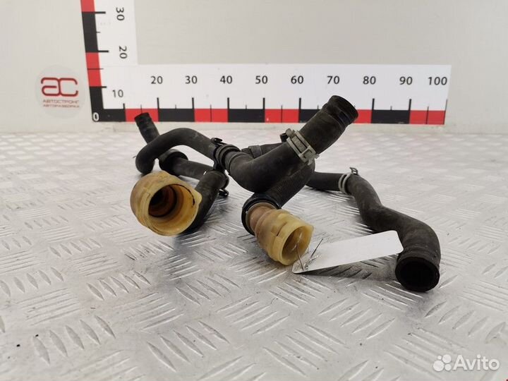 Патрубок отопителя (печки) Chevrolet Cruze 2 2018