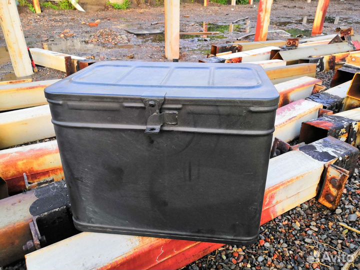 Ящик металлический