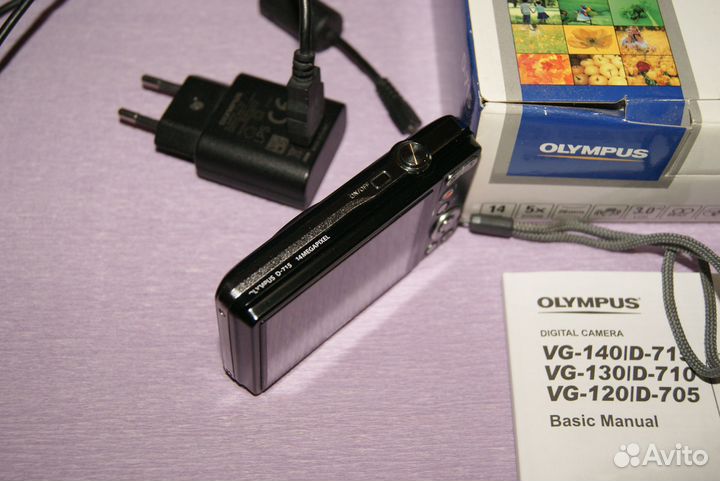 Olympus D-715