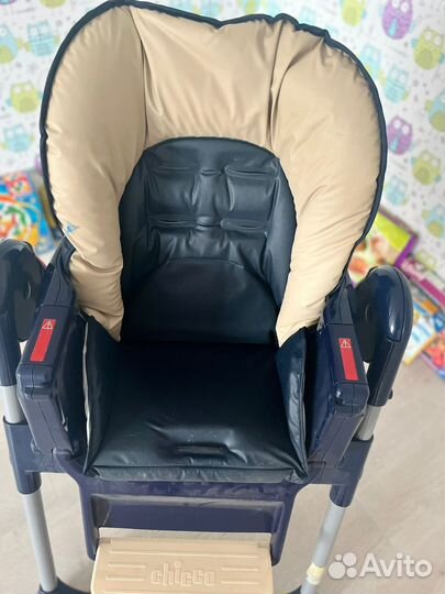 Стульчик для кормления chicco