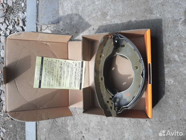 Задние колодки(барабаны) Блюбирд силфи