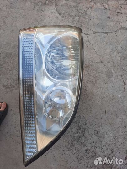 Фара правая kia sorento