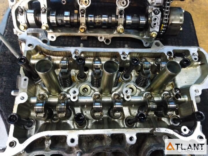 Головка блока цилиндров правый toyota mark X