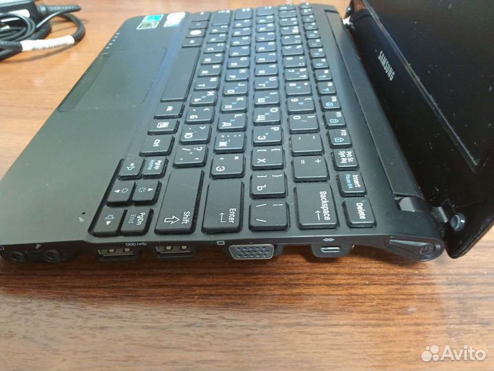 Нетбук Samsung nc110p