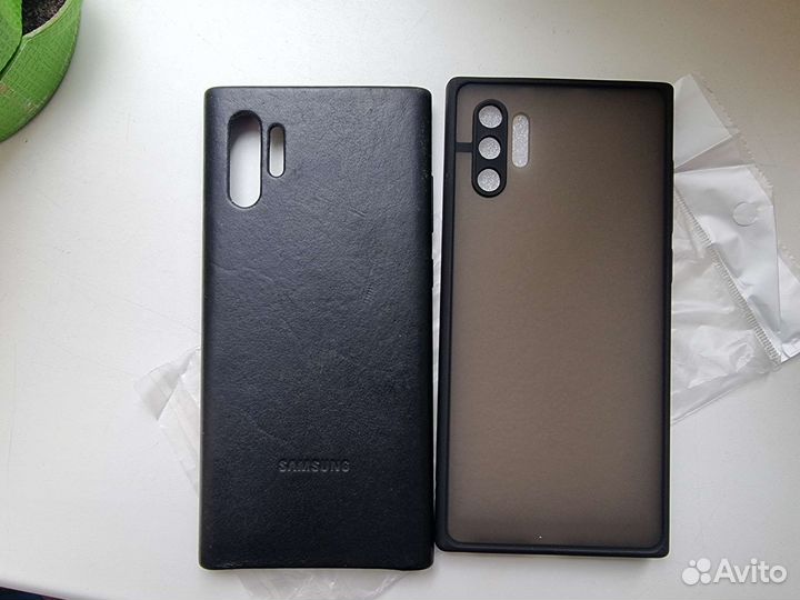 Чехлы на Samsung Galaxy Note 10+