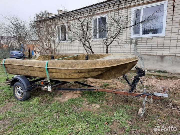 Лодка с мотором